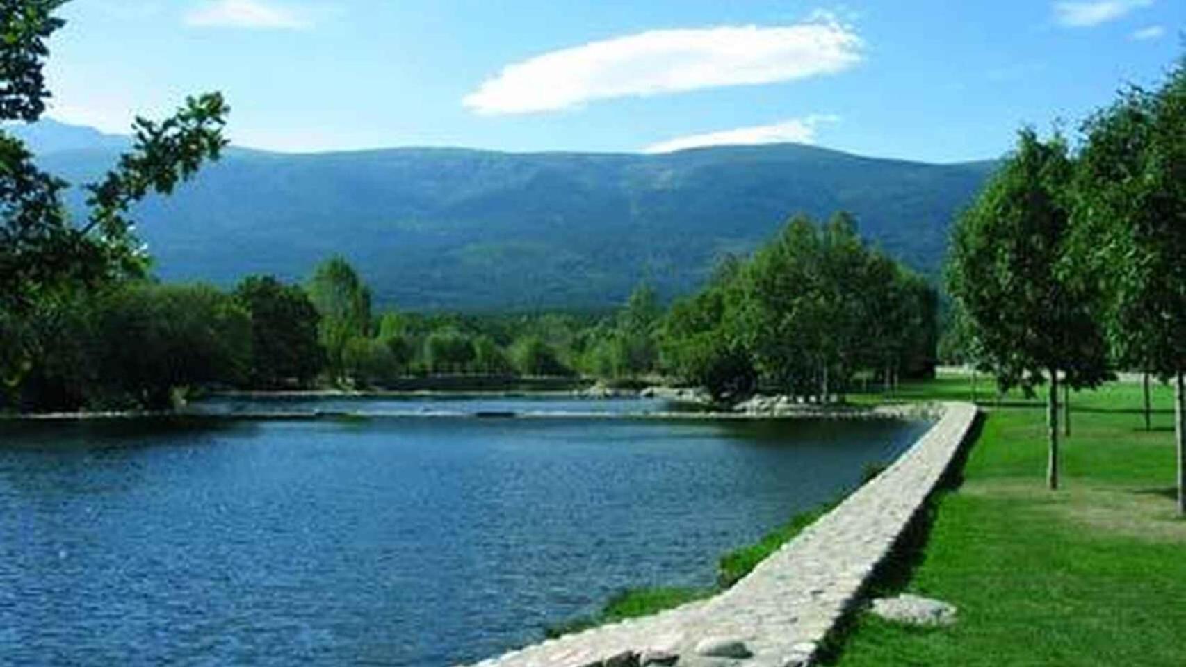 Casa Sierra Norte De Madrid Navalquejigo